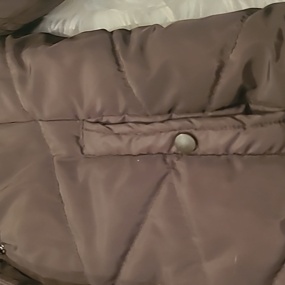 Cecilia Classics Size M Brown Puffy Coat - Picture 2 of 7